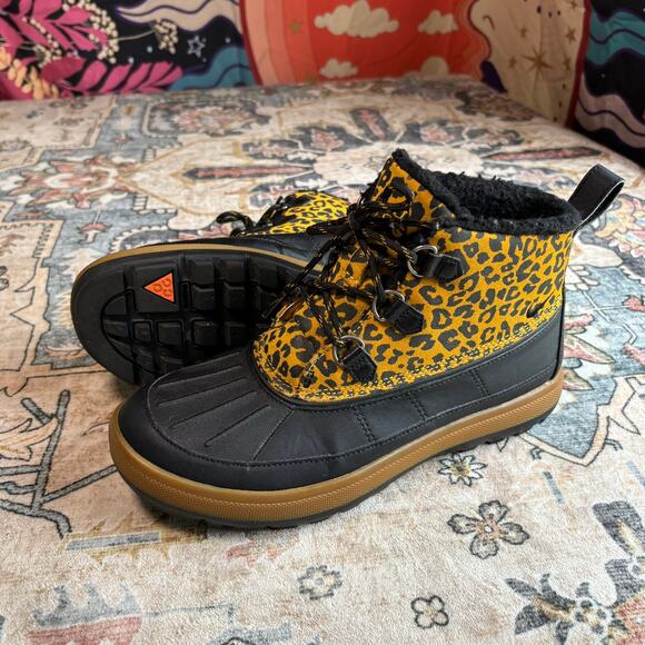 Nike ACG Women's Boots Waterproof Outdoor Snow Rain Boots Black Cheetah Size 8 - Picture 13 of 13